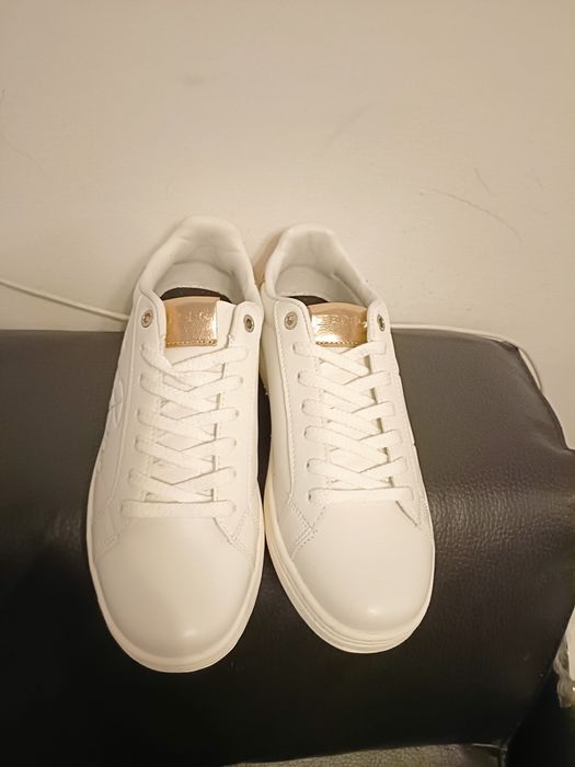 Adidași damă 38 Nou.