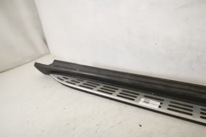 Орнамент Праг Тип Стъпало Ляв Оригинален В Добро Състояние Мерцедес-Бе