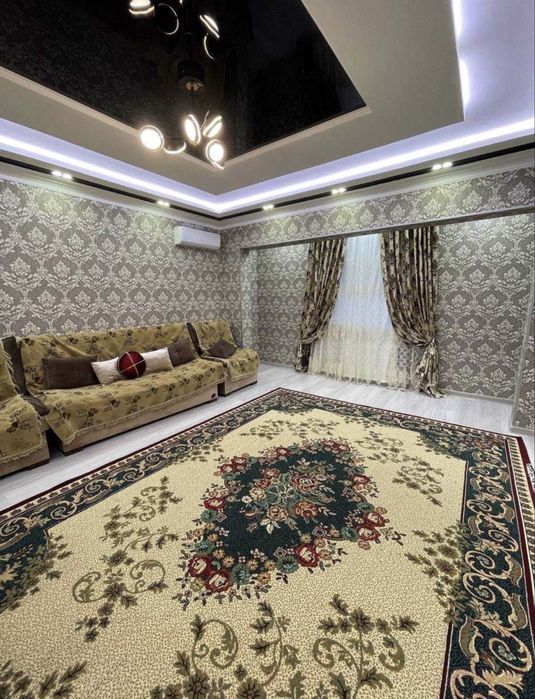 Сдается 2 ком Метро Ойбек. За Бизнес центром DMAAR