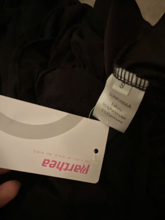 Чисто нова рокля размер S Shein