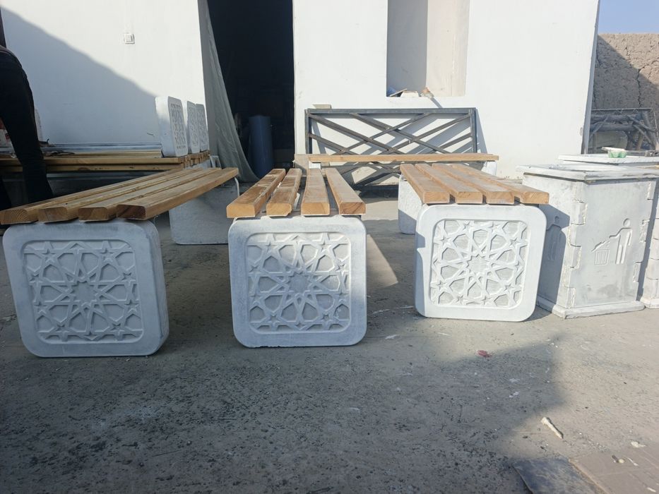 Скамейка, урна , гулдон