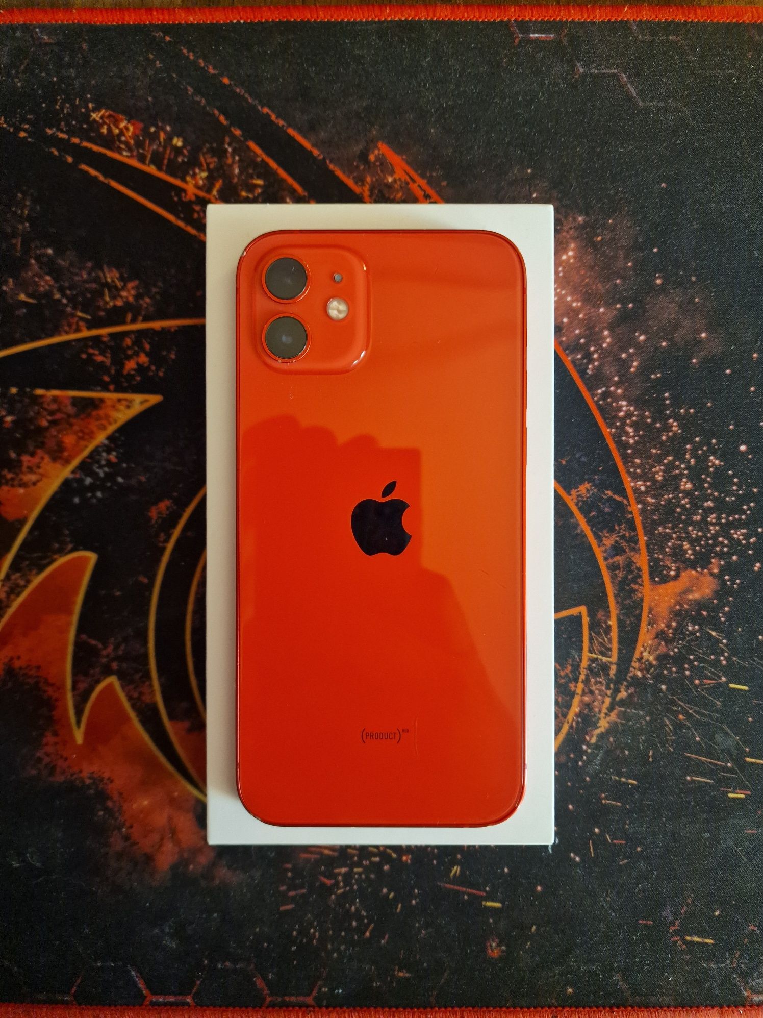 Vand iPhone 12 Product Red Fullbox.