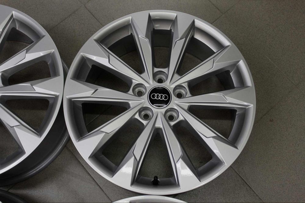 Roți cu jante originale Audi Q3 r18