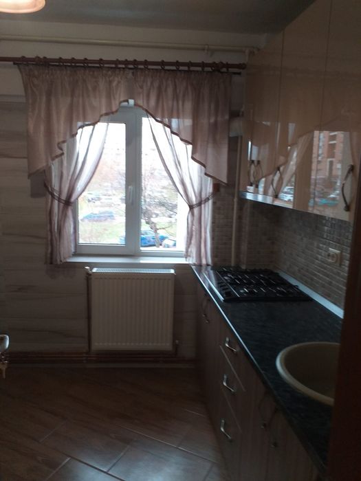 PROPRIETAR, închiriez garsonieră,mobilată și utilată complet,renovată!