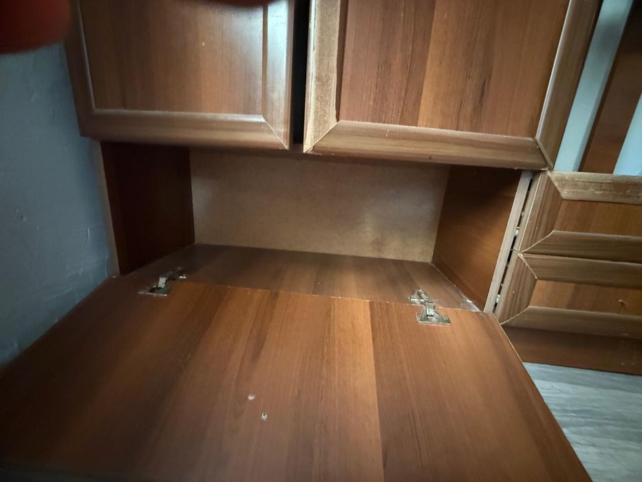 Шкаф для прихожей. Прихожая б/у прихожка шкаф
