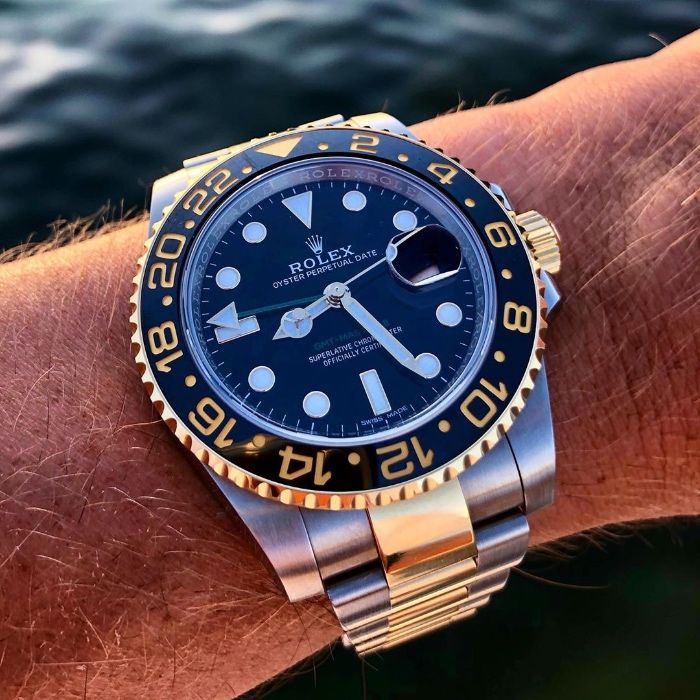 Rolex GMT Master II Silver Gold 116713