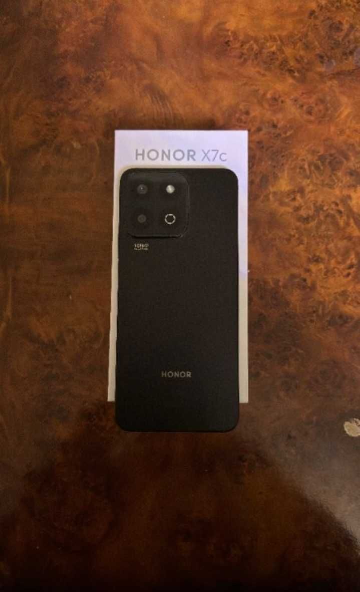 HONOT X7 C, идеальный телефон, 256/16 120hz дисплей. Почти как новый