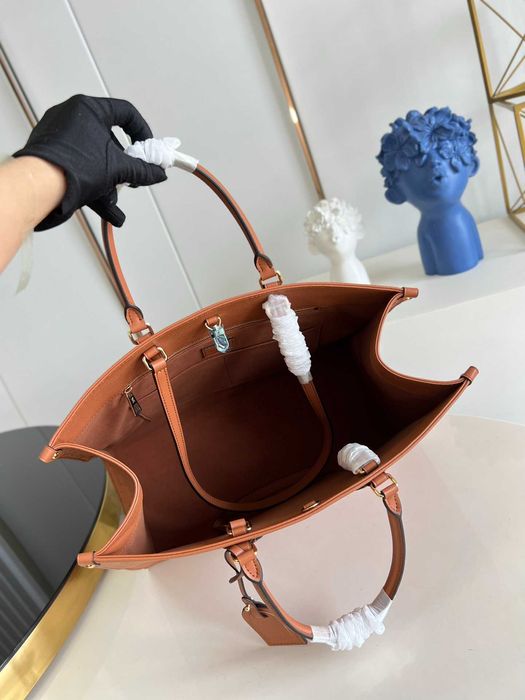 Geanta Louis Vuitton Onthego 41cm, tip Premium