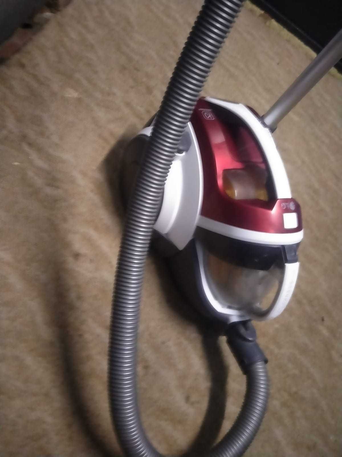 Пылесос LG Kompressor