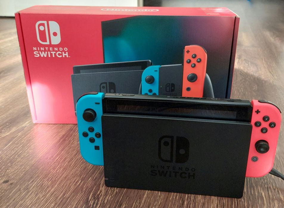Nintendo switch б/у и игры к нему