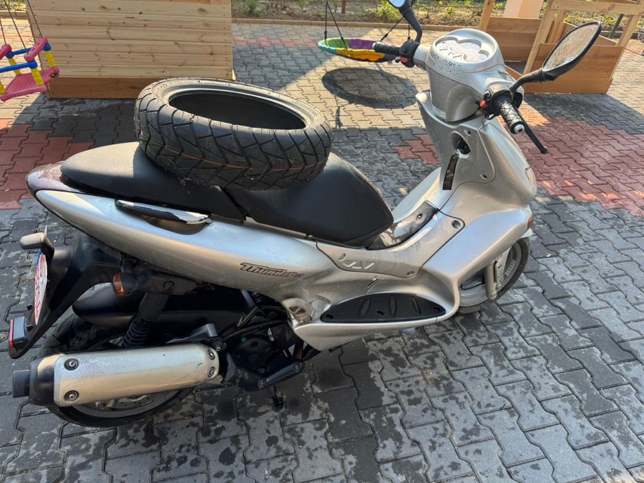 Scuter yamaha 125 cm …mai multe detali la telefon