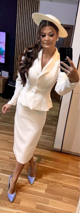 Vand costum alb marimea M-L