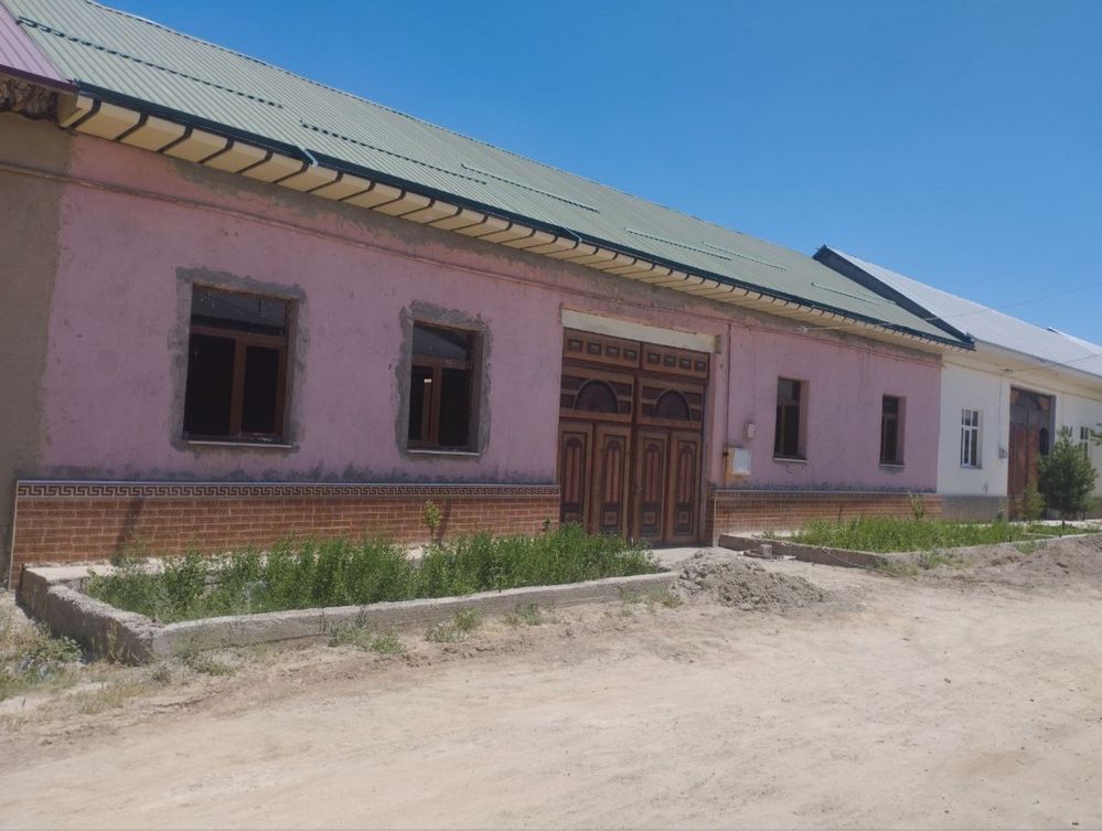 Kumushon MFY da Arzon narxda hamma sharoiti bor uy-joy sotib oling