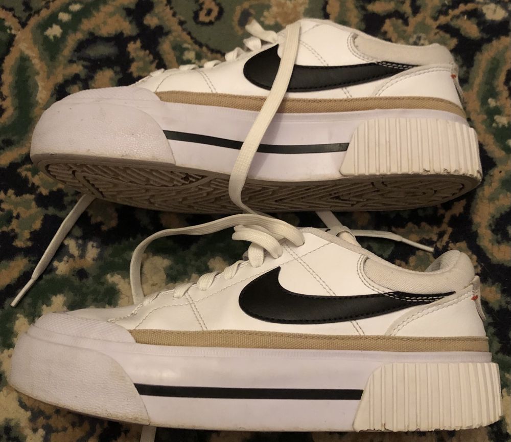 Incaltaminte nike