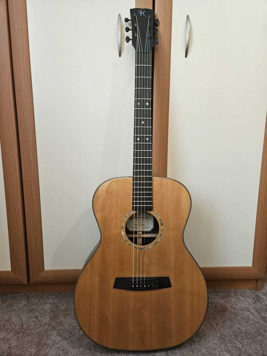Акустична китара  Kremona R35E