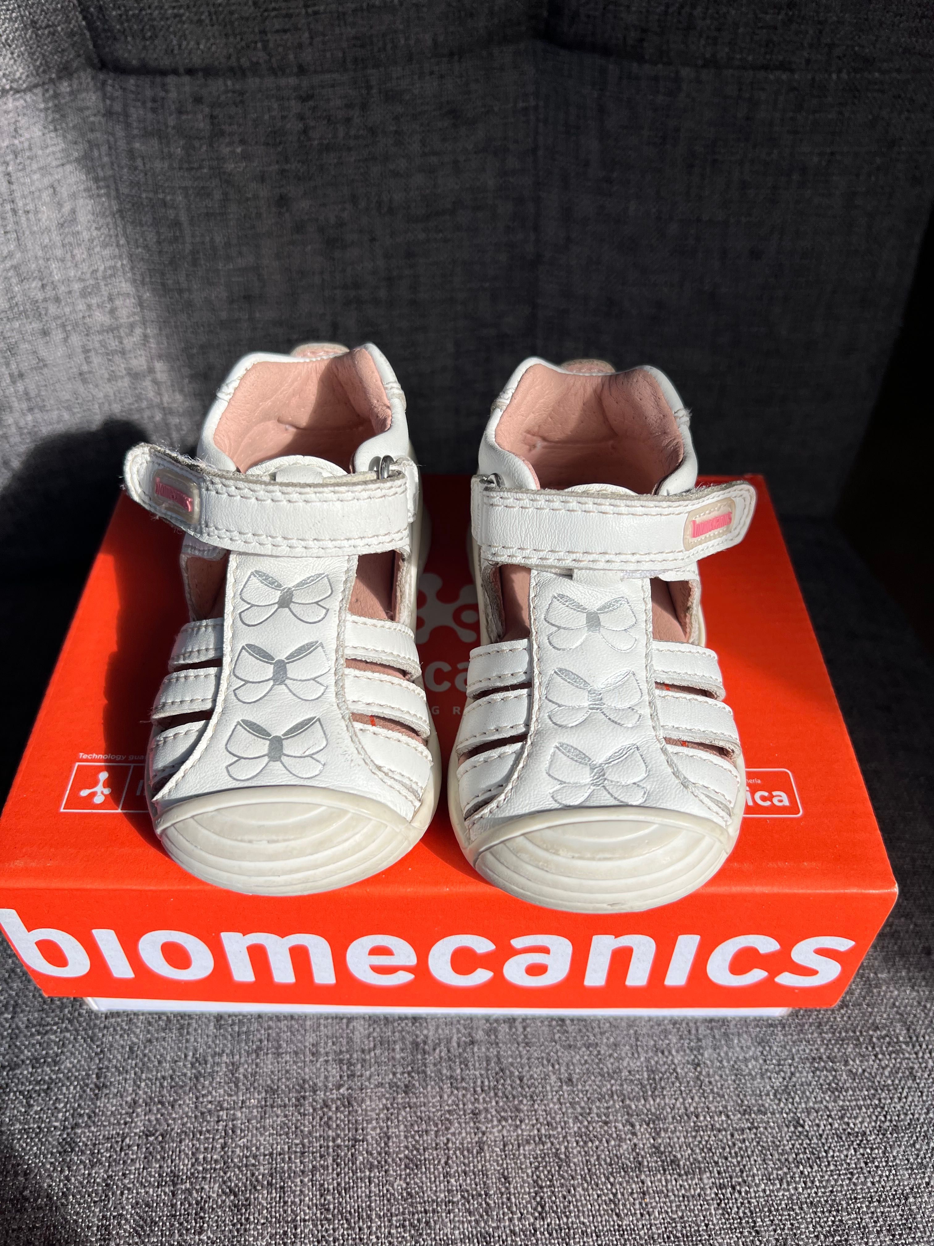 Biomecanics сандали