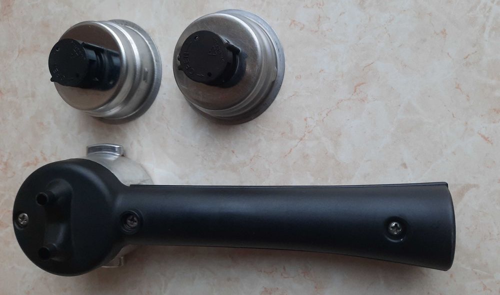 Ръкохватка с 2 цедки с крема дискове от Delonghi EC221