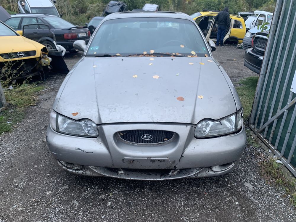 НА ЧАСТИ! Hyundai Sonata 3.0 i V6 141 кс. Автоматик, Климатик 1998 г.