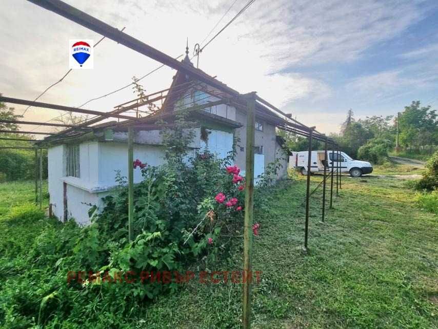 Парцел с Вила за продажба, гр. Русе