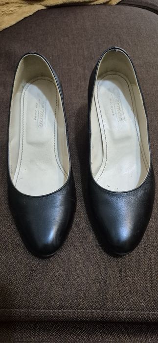 Pantofi piele naturala 37