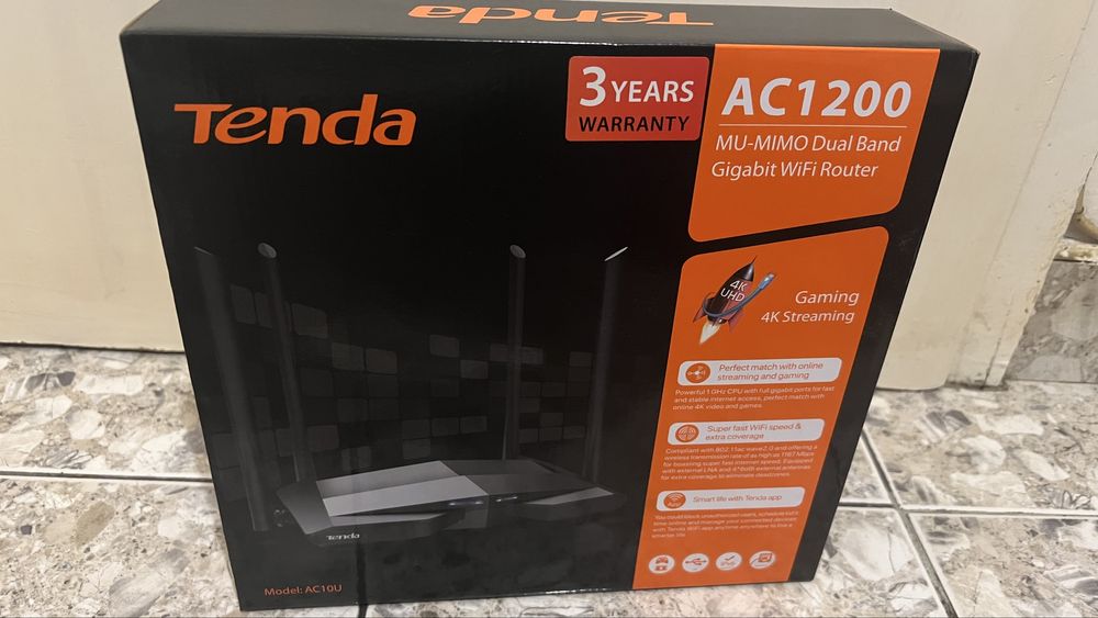 Безжичен рутер Tenda AC10U, Gigabit, AC1200, Dual-band