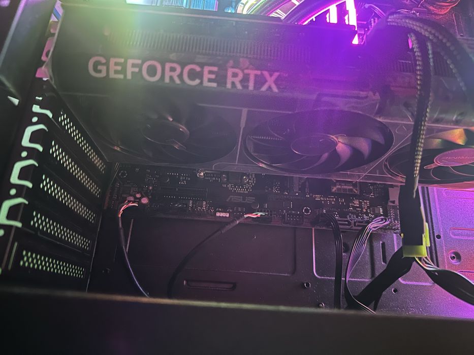 Asus GeForce RTX 5070 GDDR7 12Gb