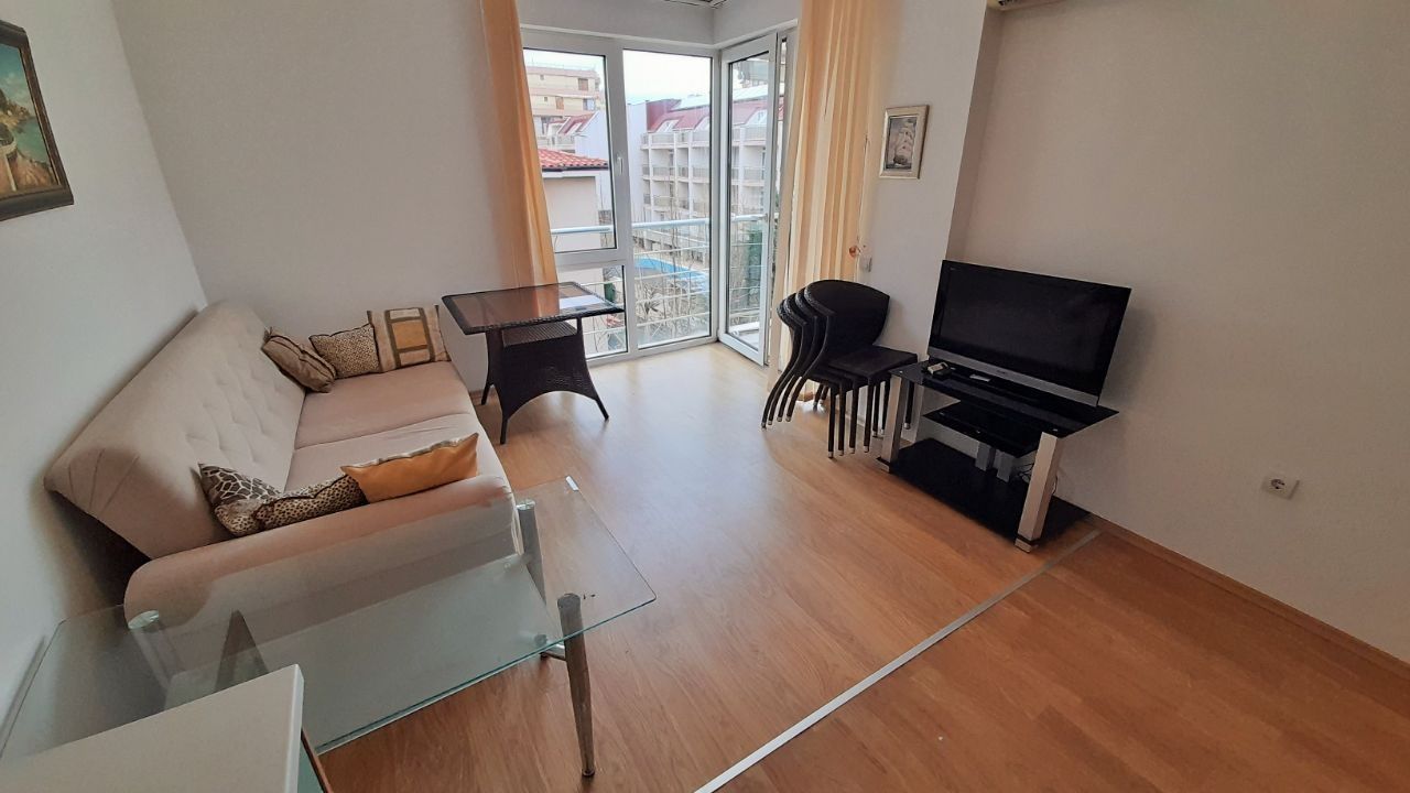 Продава се Двустаен апартамент в к.к. Златни пясъци - 59 кв.м за 1238 €/кв.м - Снимка #2