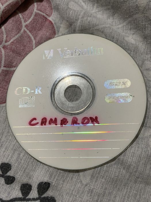 Cd-uri si casete vechi