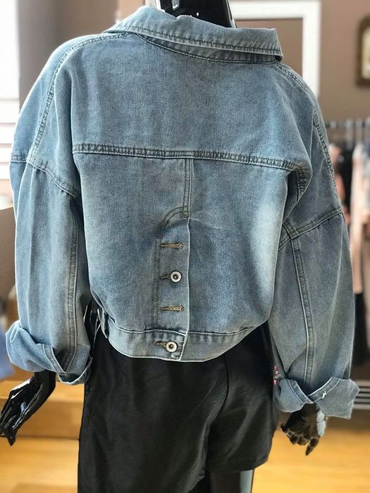 Къси кожени панталонки с ластик на талията Zara