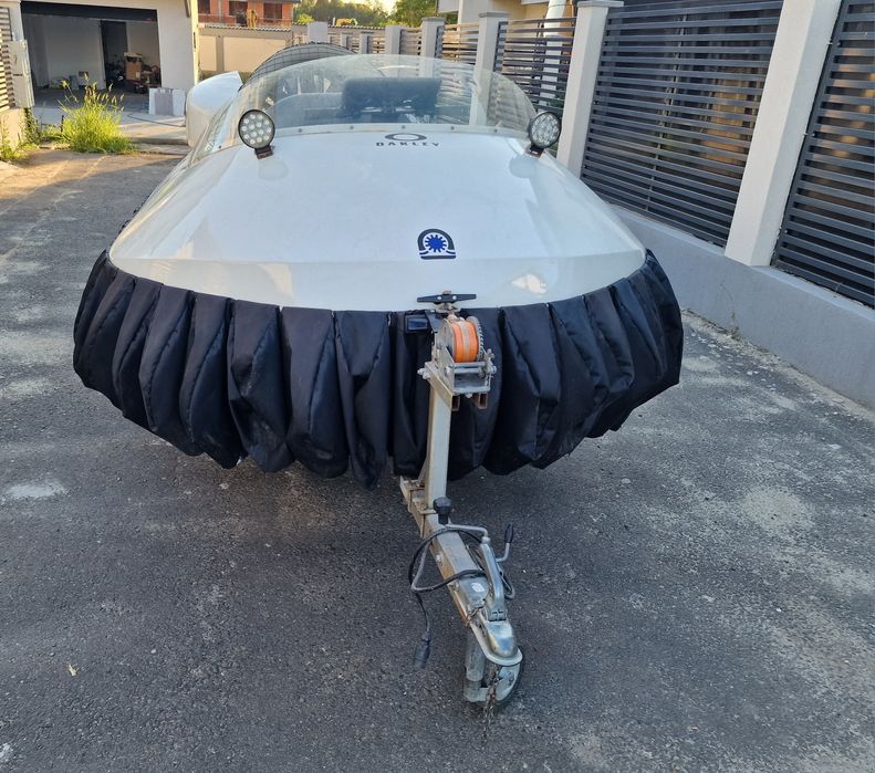 Vand/Schimb Barca Neoteric Hovercraft