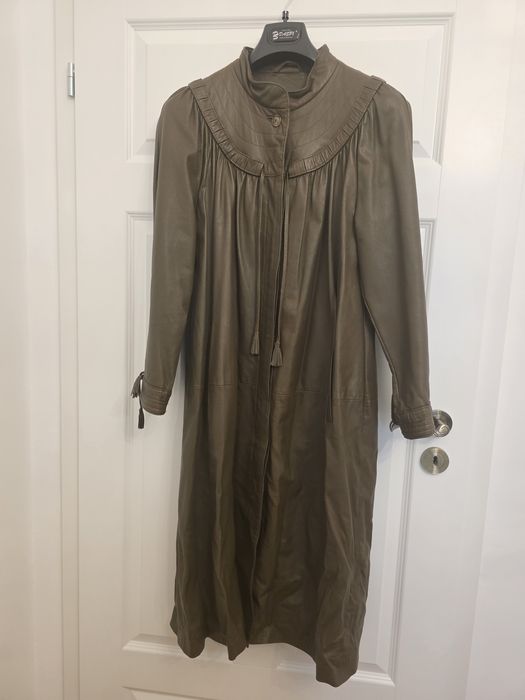 Vând haine de piele lungă, S, calitate FOARTE BUNĂ, NEGOCIABIL!