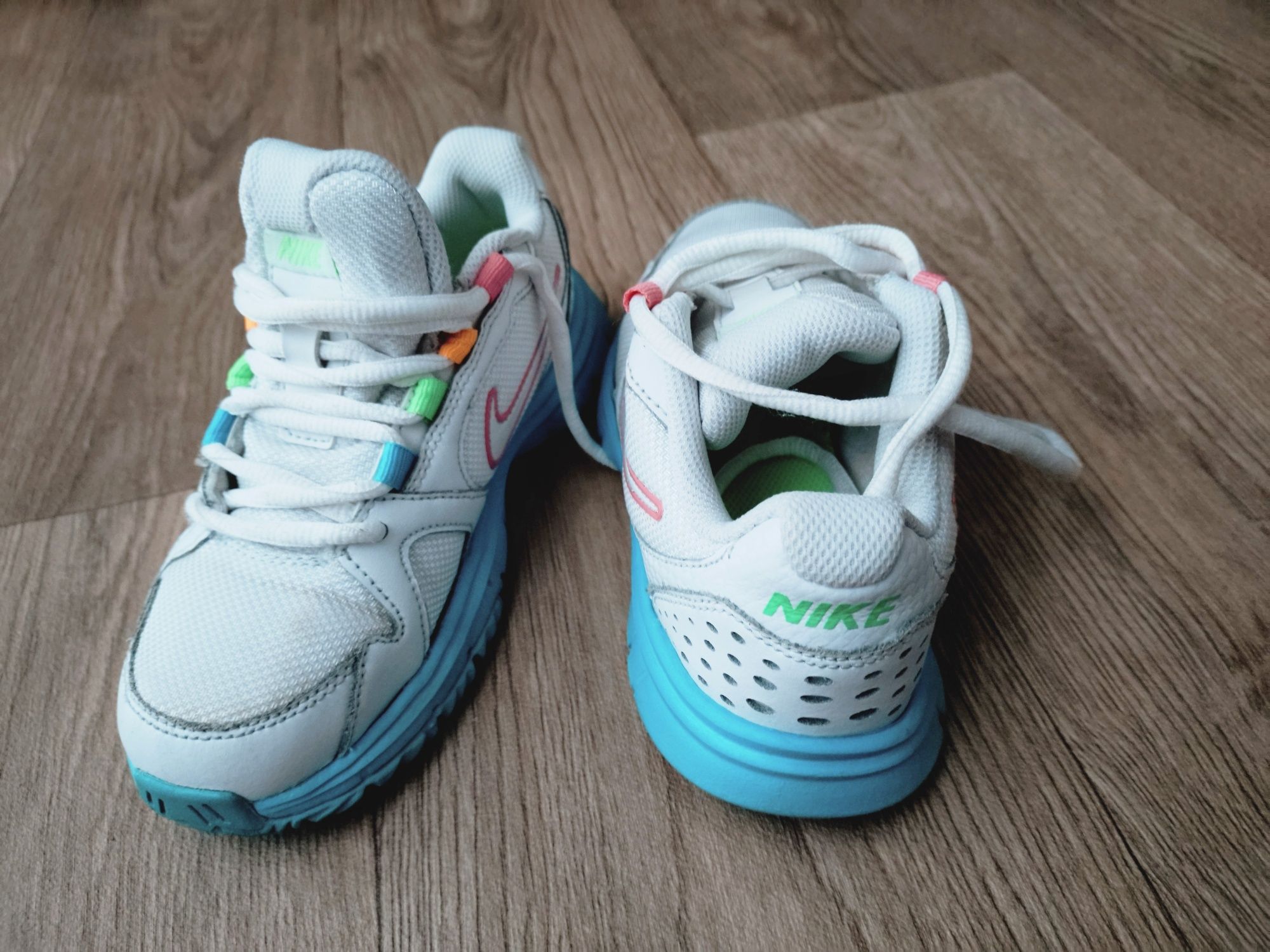 Маратонки Nike за момиче 31 номер