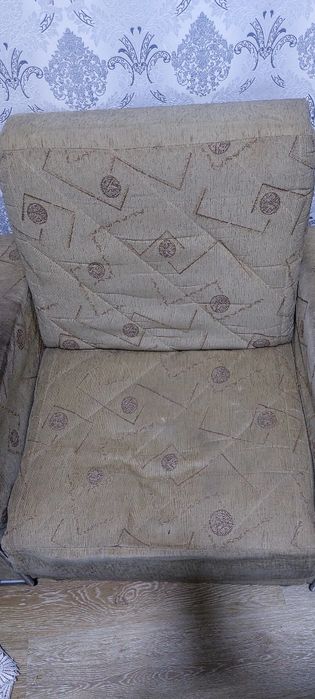 Отдам даром , 2 кресла