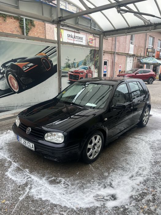 Vand/schimb Golf 4 1.4 benzina (piese noi)