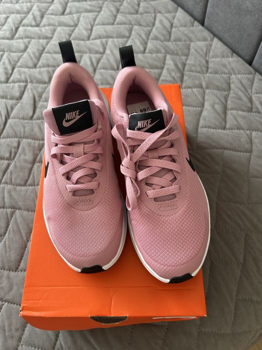 Маратонки nike пепел от рози