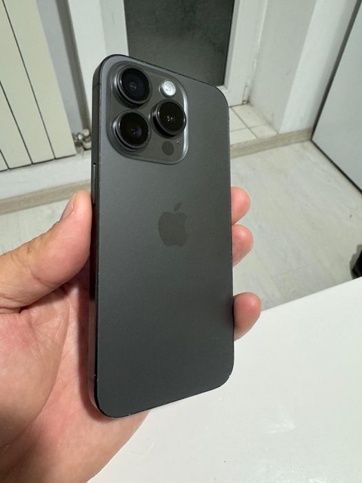 Iphone 15 PRO baterie 90% impecabil