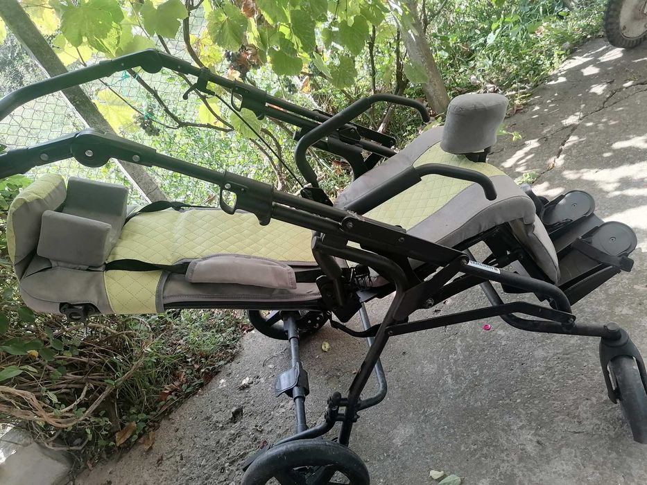 Scaun rulant pliabil