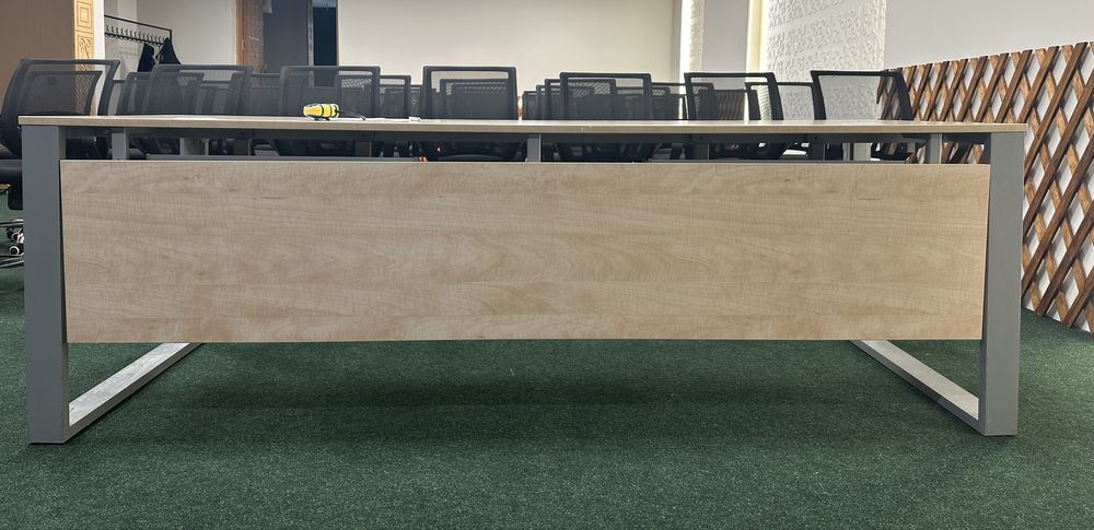 Продам офисный стол