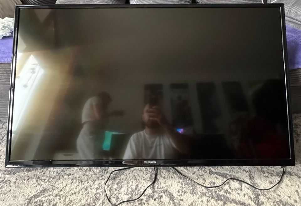 Телевизор TELEFUNKEN Full HD LED 49” - 49UB7700