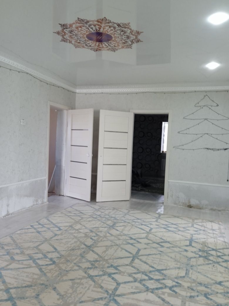 Продается дом,большой с мебелью
