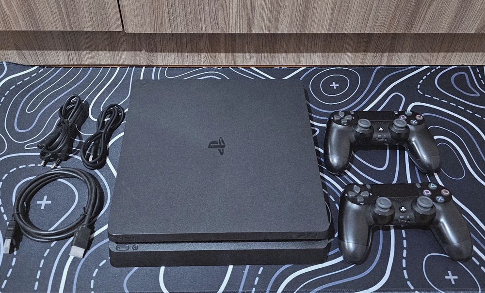 Ps4 slim 1tb Jet ! + 2дж в оригинале +4топ игры!