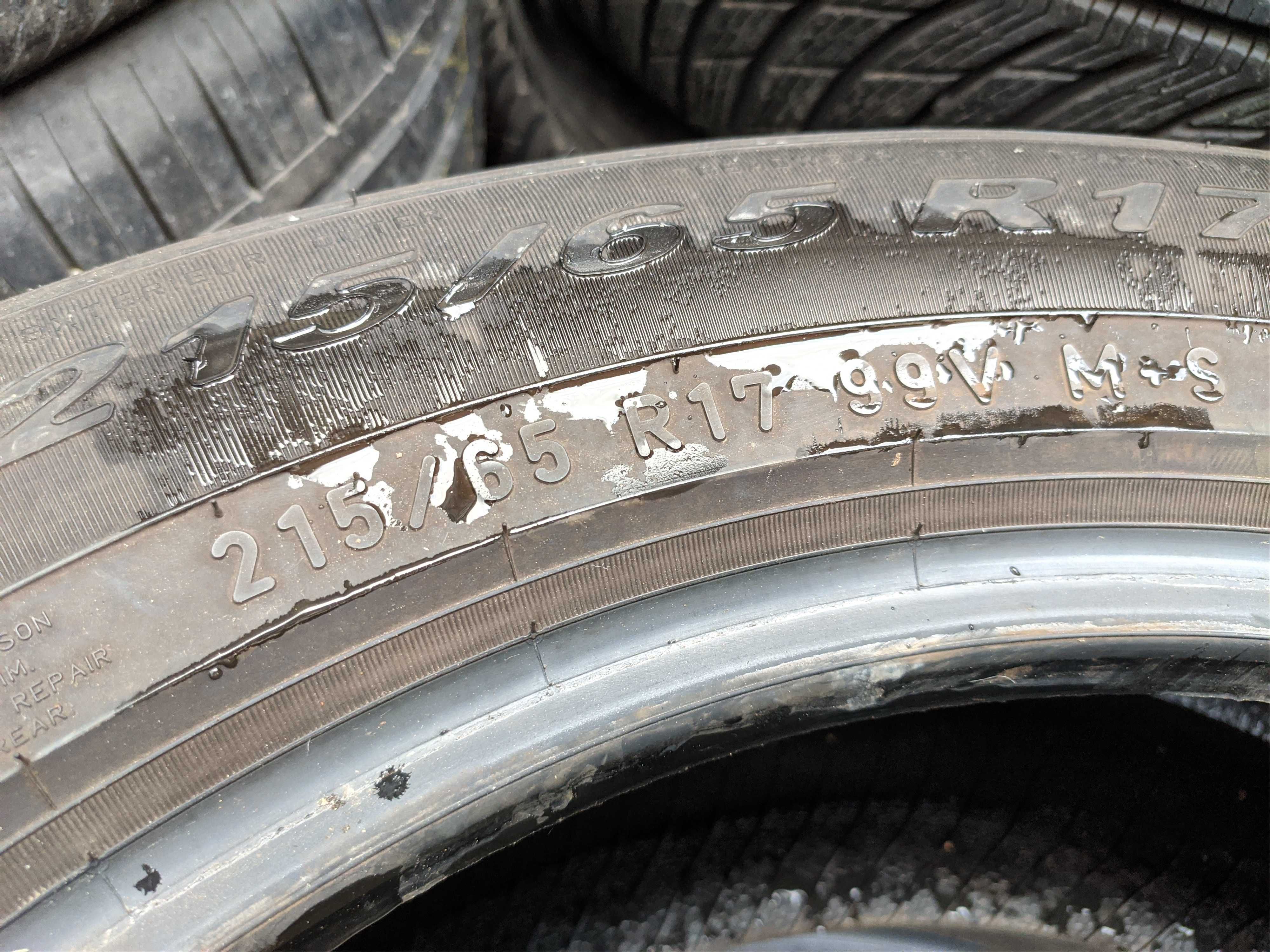 2бр Всесезонни гуми 215 65 17 - Pirelli