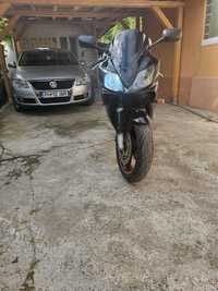 Honda cbr 600 f4i