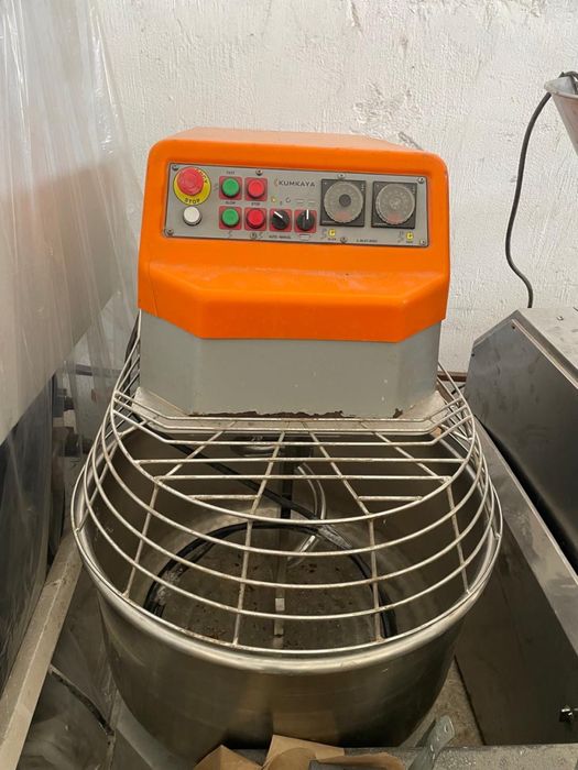 Тестомес,тестоделитель и печь