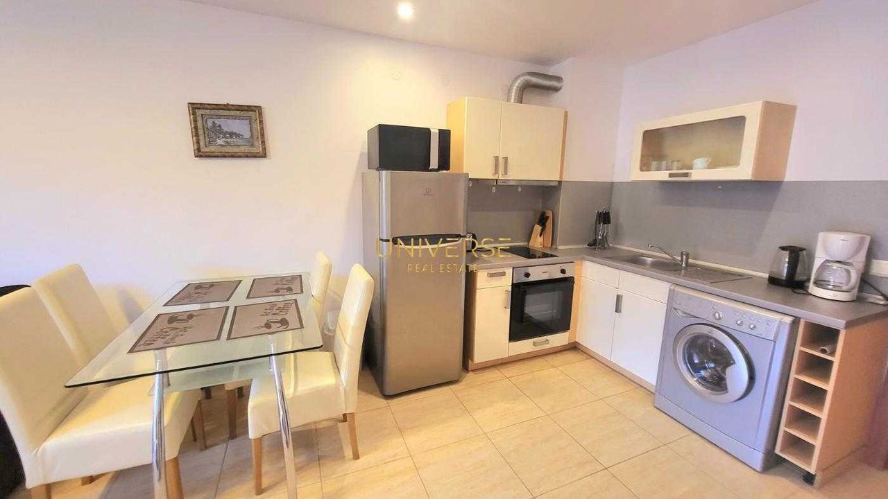Продава се Двустаен апартамент в Свети Влас - 60 кв.м за 1334 €/кв.м - Снимка #2