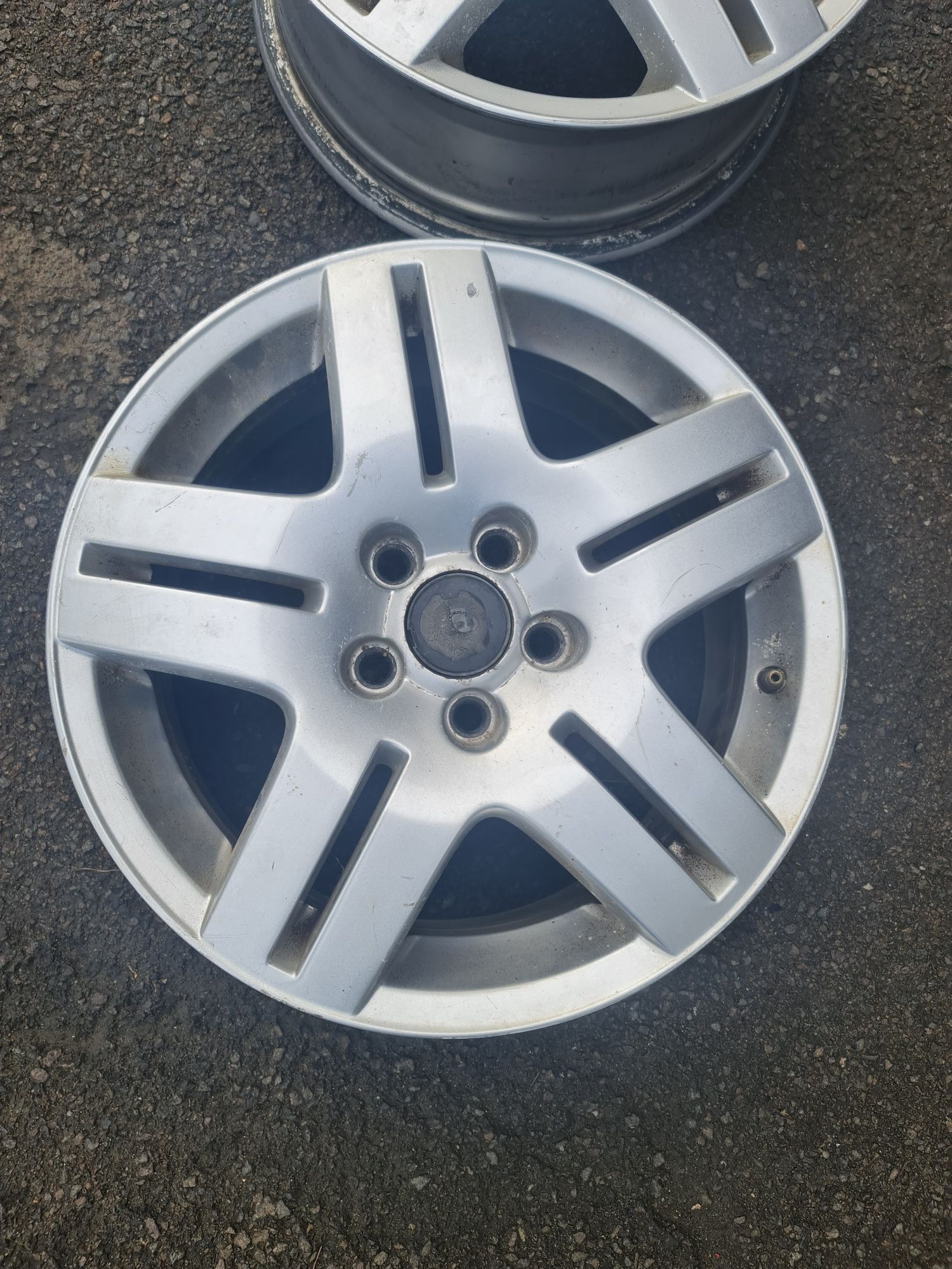 Janta aliaj 15" originala Avus 2 5x100 Vw Golf 4 Bora