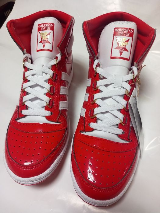 Adidas Top ten.        .