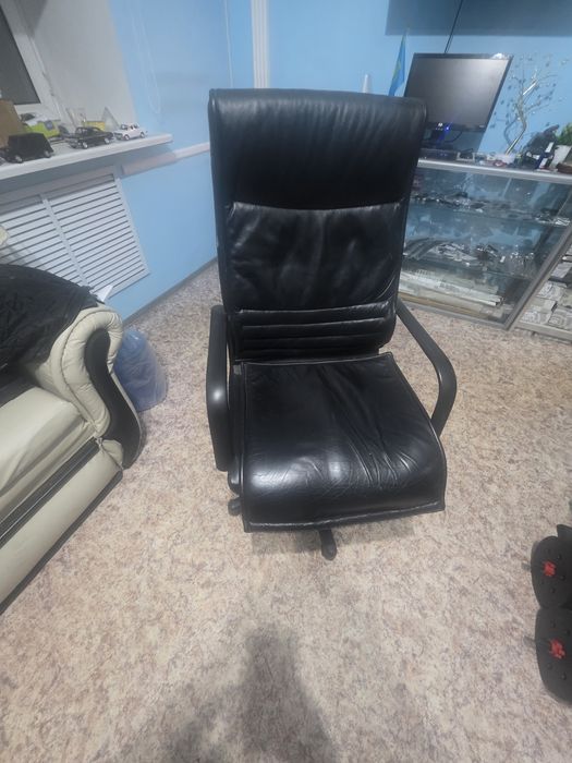 Кресло стул офисный