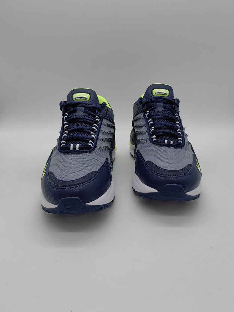 NIKE Air Max Tw NN