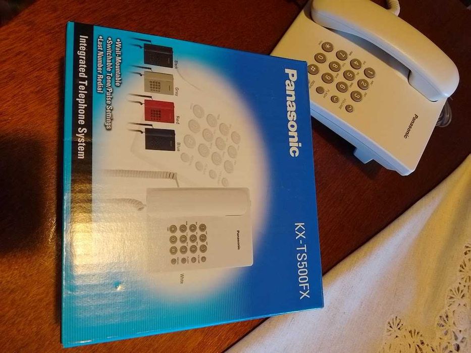 Домашен стационарен телефон Panasonic KX-TS500FX, нов